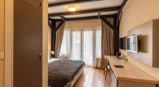 Двухместный номер Superior с видом на сад Calanthe Residence