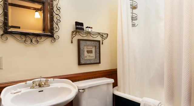 Номер Standard Cedar Crest Inn