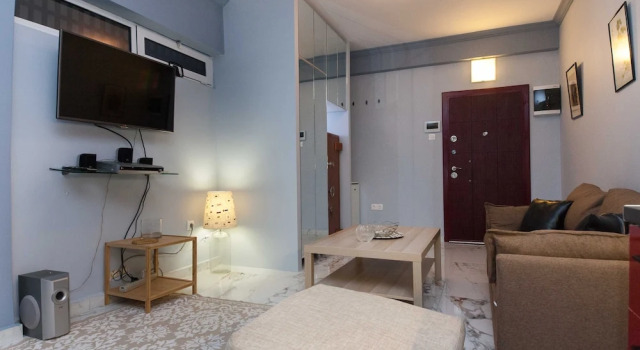Modern Athenian City Center Studio, Забронировать Отель Афины Острова Саронического залива - Аттика, рядом с Театр Микро Паллас