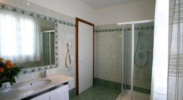 Двухместный номер Standard с балконом и с видом на море Hotel Elpiro