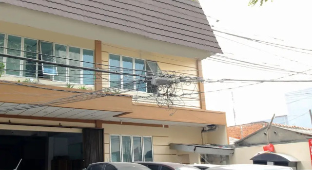 Dc Hotel Pramuka by OYO Rooms, Book Hotel Jakarta Jakarta Province
