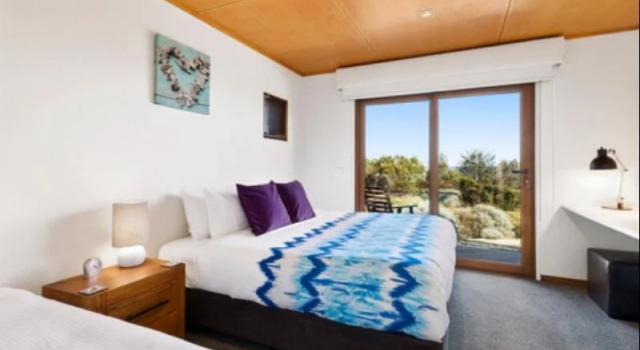 Manta Ray One, Book Hotel  