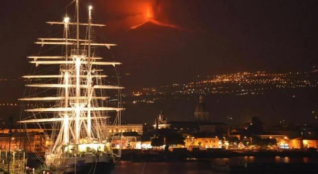 House in Sicily Etna Beach, Book Hotel Hotels in Sicily with Parking, Parking