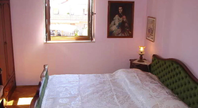 Dario, Prenota Hotel Splitska 