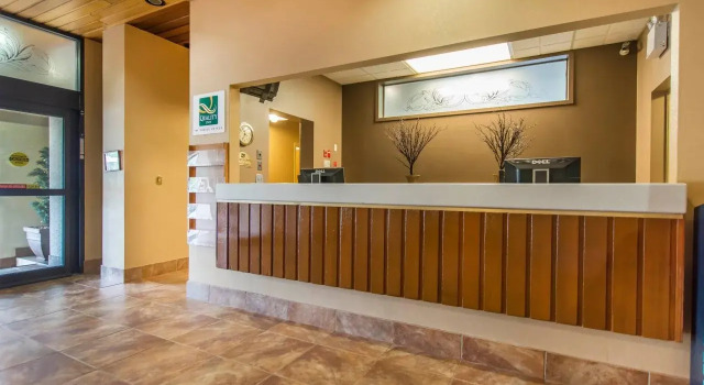 Quality Inn & Suites Downtown Charlottetown, Boek Hotel Hotels in Prins Edwardeiland met zwembad, Zwembad