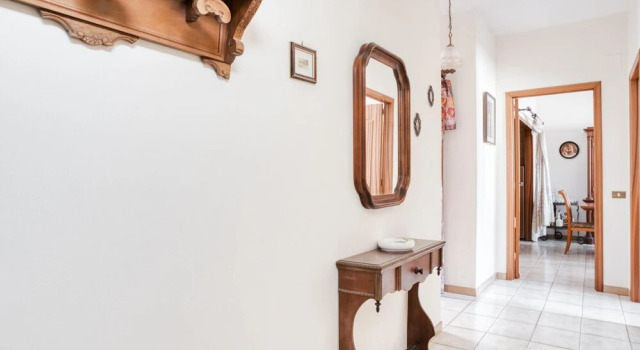 Simplistic Apartment in Siderno near Seabeach, Varaa Huoneisto Siderno Calabria