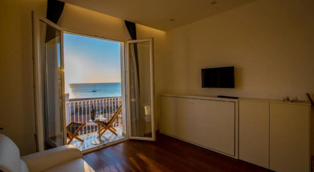 Cefalù Charme e Chic Suites, Забронировать Отель Отели Чефалу с парковкой, рядом с Пляж Чефалу, Парковка