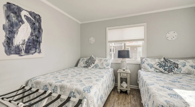 Апартаменты Ocean Isle Beach Condo w/ Balcony: Steps to Shore!