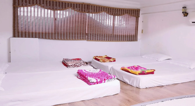Vinh Hostel, Забронировать Хостел Район 1 провинция Хошимин