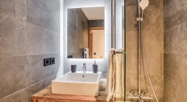 Апартаменты Warm Apartment Nestled in the Heart of Megeve