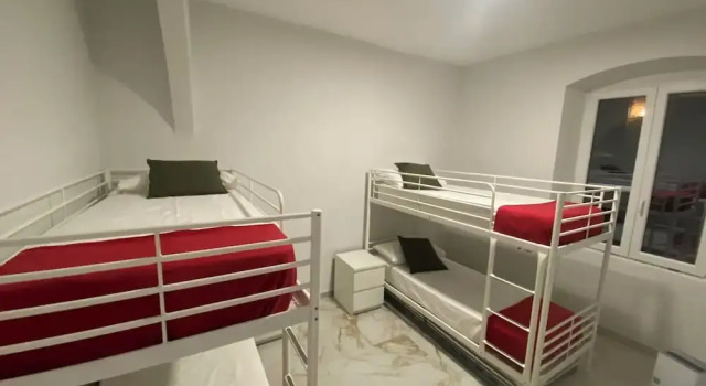 Hostel Bosmi Bed&Language Liguria, Book Hostel Hostels in Italian Riviera, Hostel