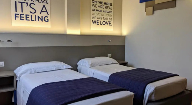 Номер Standard Hotel Martini