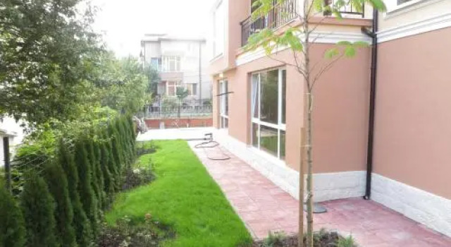Emona Apartment