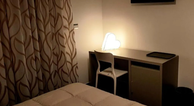 Raja Rooms
