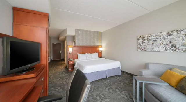 Номер Standard Courtyard by Marriott Salisbury