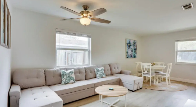 Pet-friendly Jupiter Townhome, 6 Mi to Beaches!, Rezerwuj Apartament Jupiter Palm Beach County