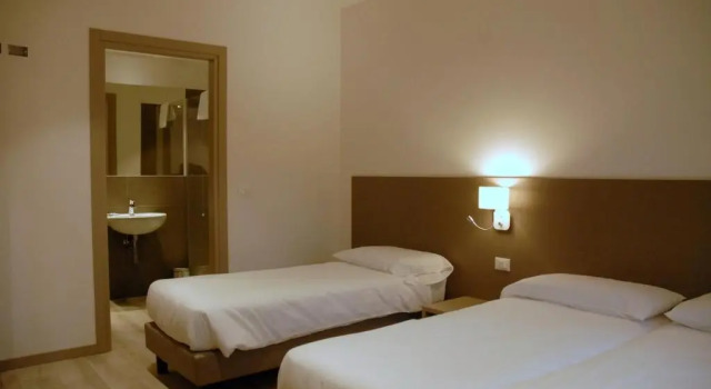 Четырёхместный номер Superior Hotel Sonia Self Check In Only