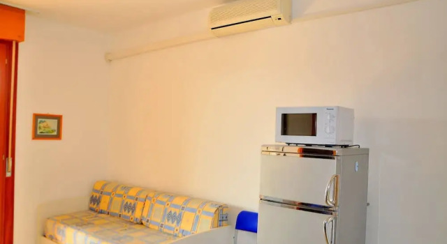 Find Peace Near the sea in our Welcoming Flat, Prenota Appartamento Hotel a Veneto con parcheggio, Parcheggio