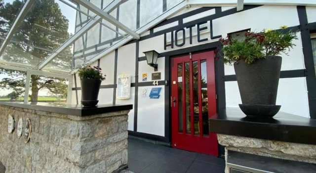Boutique Hotel Restaurant Hollerather Hof, Забронировать Отель Хелленталь Айфель