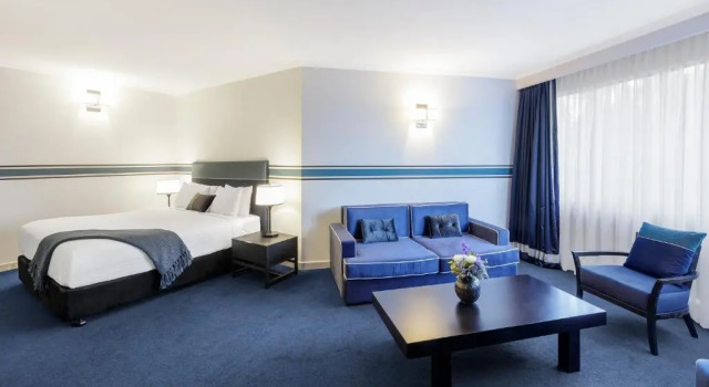 Номер Standard Ramada by Wyndham Diplomat Canberra