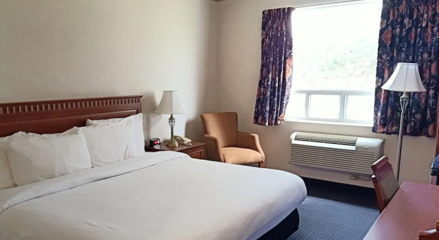 Номер Deluxe Vaughan Inn