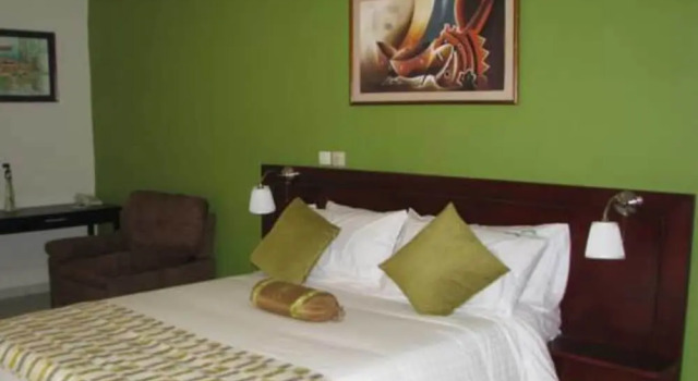 Résidence Hôtel Santa Adelina, Boek Hotel Agban 