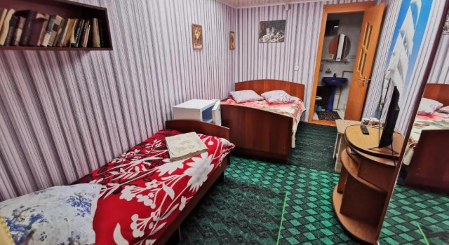 Petrovskaya Pristan 2, Book Hotel Hoteller i Cholpon-Ata med parkering, Parkering