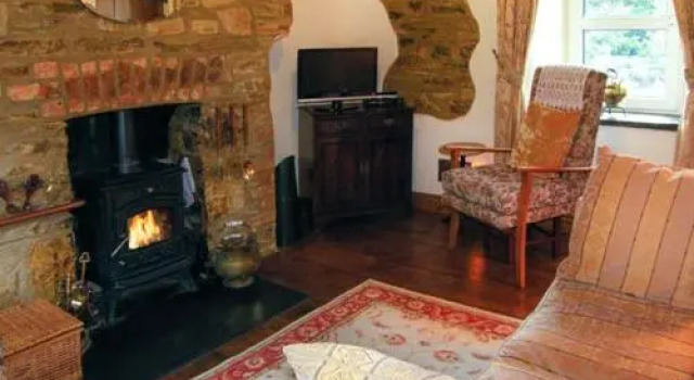 Johnny's Cottage, Забронировать Дом для отпуска Кармартен Carmarthenshire