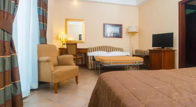 Номер Deluxe Le Cheminée Business Hotel Napoli
