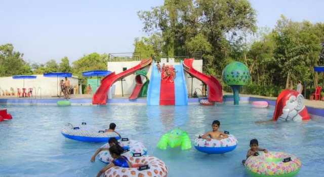 Люкс Dadra Resorts