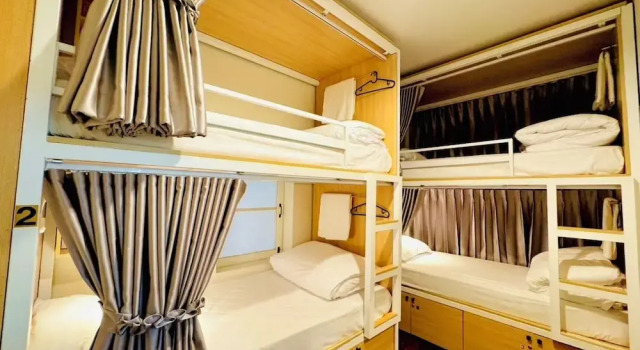 Charming Hostel, Забронировать Хостел Недорогие отели Бангкока, рядом с Стоматологическая больница Бангкока, недорого