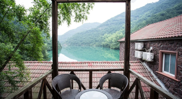 Номер Superior Floral Hotel Anji Shuyiquanzhen Valley
