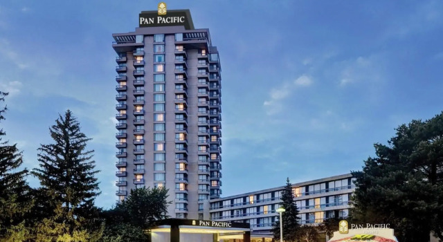 Двухместный номер Deluxe Crowne Plaza Toronto - North York by IHG