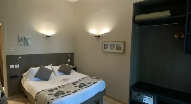 Номер Standard Le Strasbourg Hotel