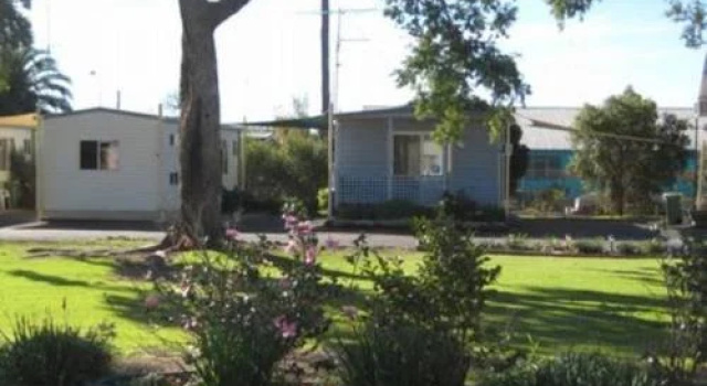 West Wyalong Caravan Park