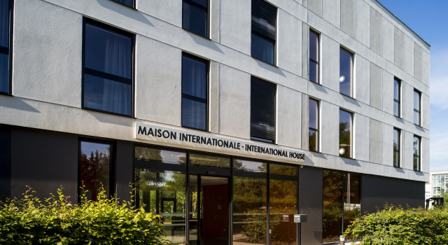 Adonis Dijon Maison Internationale, Book Hotel Dijon Bourgogne Wine Route