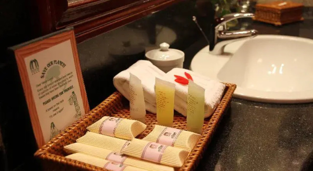 Двухместный номер Deluxe с балконом Saigon Morin Hotel