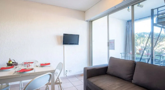 Escale Port 19681, Book Hotel Hotels in Camargue with a Pool, Swimming Pool