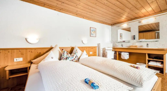 Трёхместный номер Standard Pension der Steinbock - das 300 Jahre alte Bauernhaus - TIROL