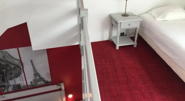 Семейный номер Standard Hotel Le Cardinal Rueil Centre