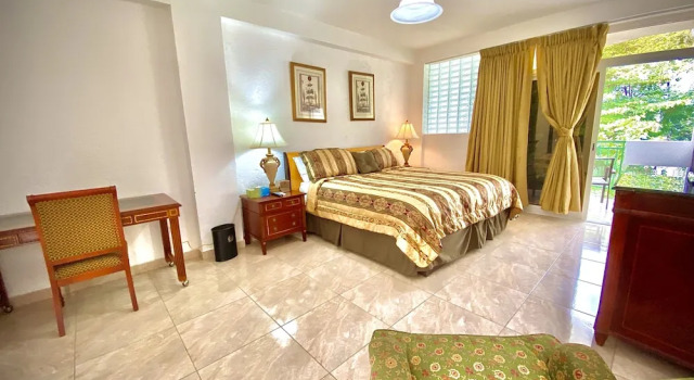 Номер Comfort Manoir Adriana Hotel