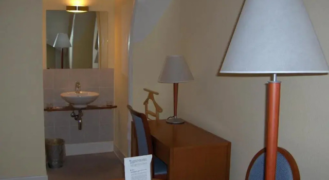 Одноместный номер Standard с красивым видом из окна Hotel Le Cénacle