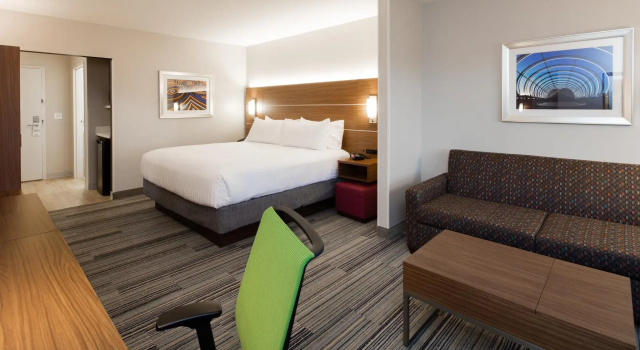 Двухместный люкс Holiday Inn Express East Peoria - Riverfront by IHG