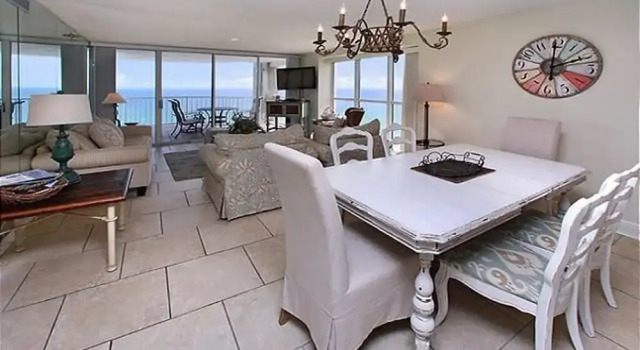 GulfSide 1306 at Hidden Dunes - 1149902, Varaa Hotelli Hotellit Emerald Coast uima-altaalla, Uima-allas