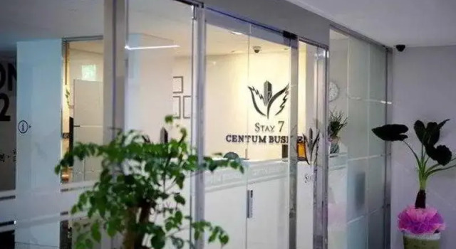 Stay 7 Centum Business