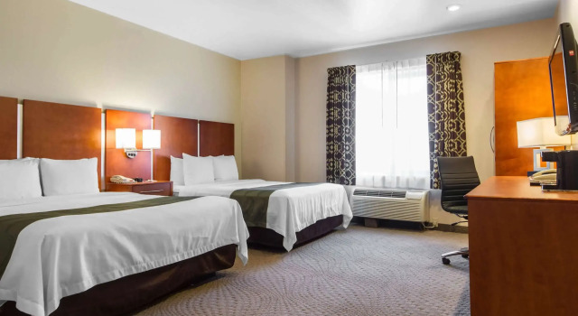 Четырёхместный номер Standard Quality Inn San Jose Airport-Silicon Valley