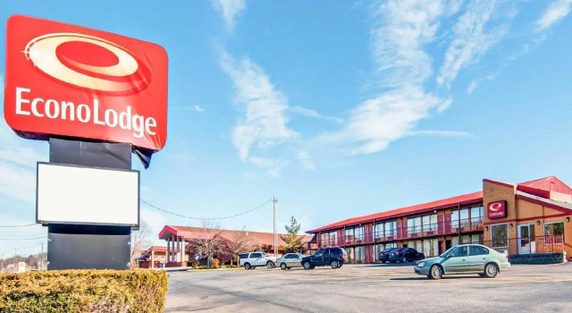 Standard Zimmer Econo Lodge Marion I-81