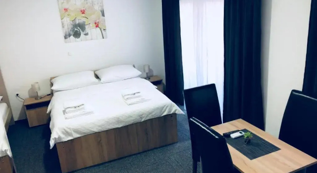 Студия с балконом Hostel Mali Pariz