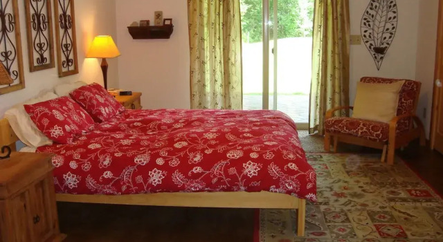 The Bear Cabin, Забронировать Дом для отпуска Коттеджи Айронвуд, Коттедж