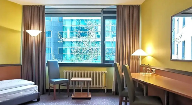 Номер Standard Plaza Hotel & Living Frankfurt